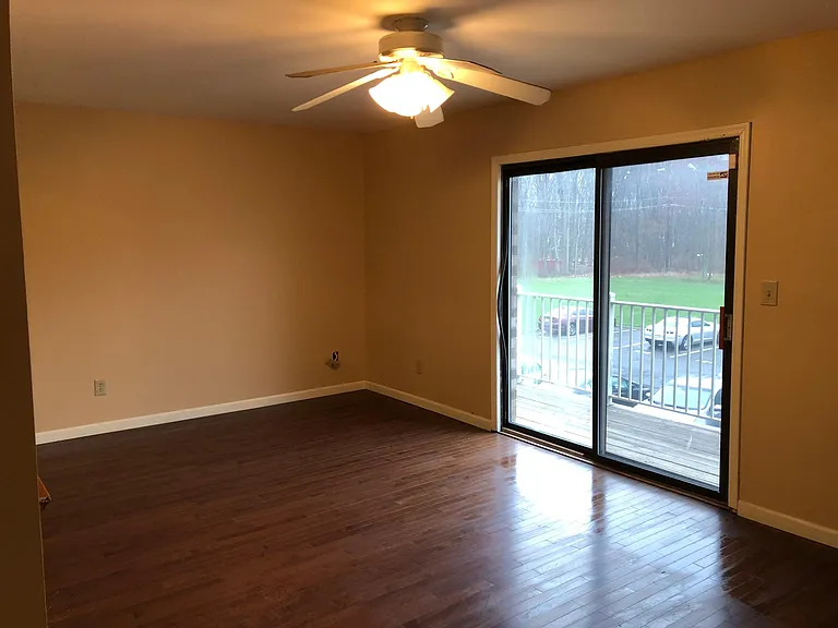 4220 Birchwood Ct — Photo 18