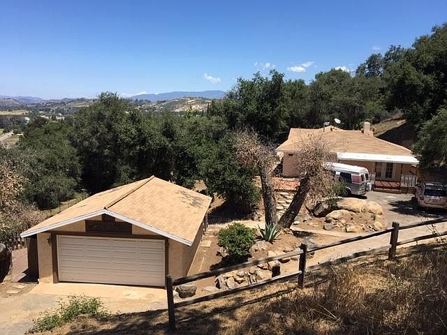 1st image of 26931 Oakmont Rd