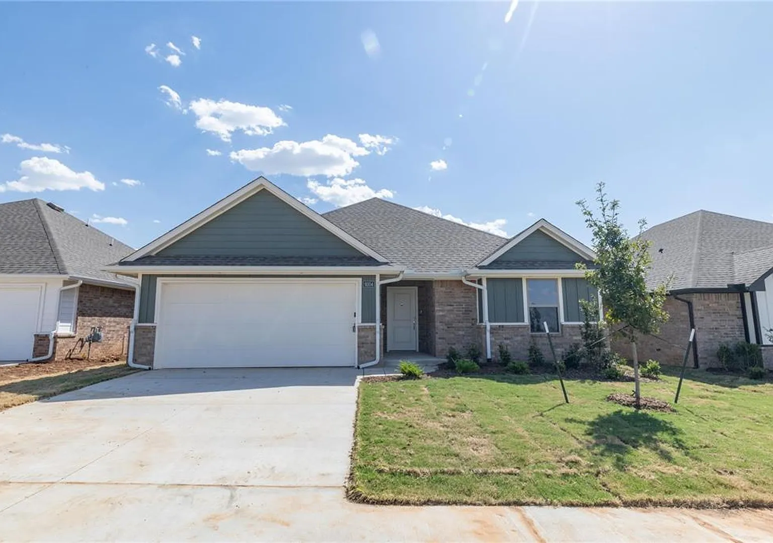 Brand New 3 Bedroom 2 Bathroom Home With Storm Shelter And Neighborhood Pool **Leasing Special** — Photo 1