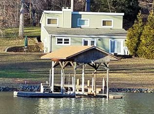 205 Cove Dr, Wirtz, VA 24184