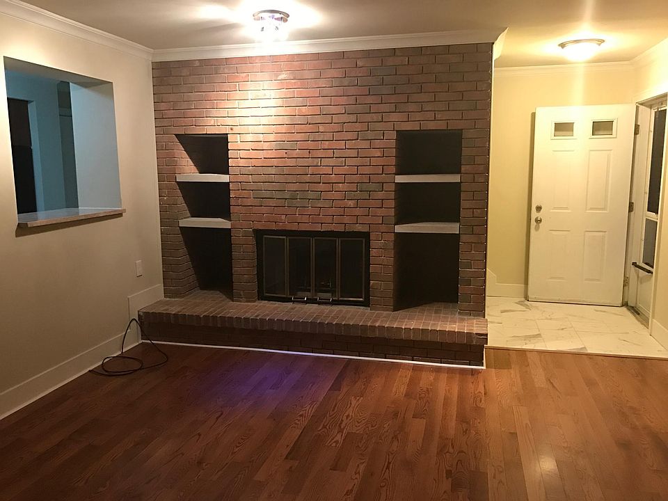 1st image of 127 Amelia Ave