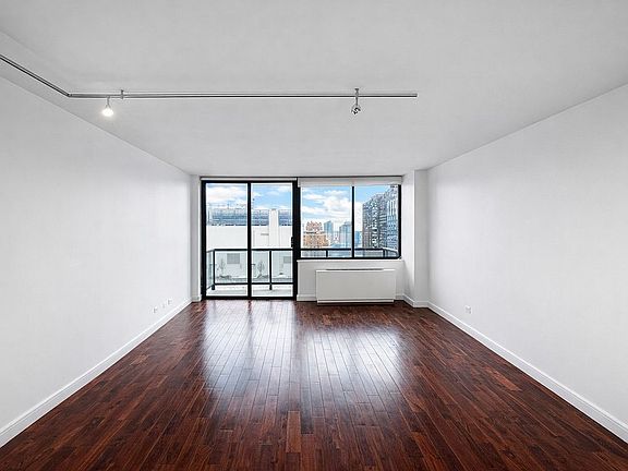 2nd image of 255 E 49th St #31CC