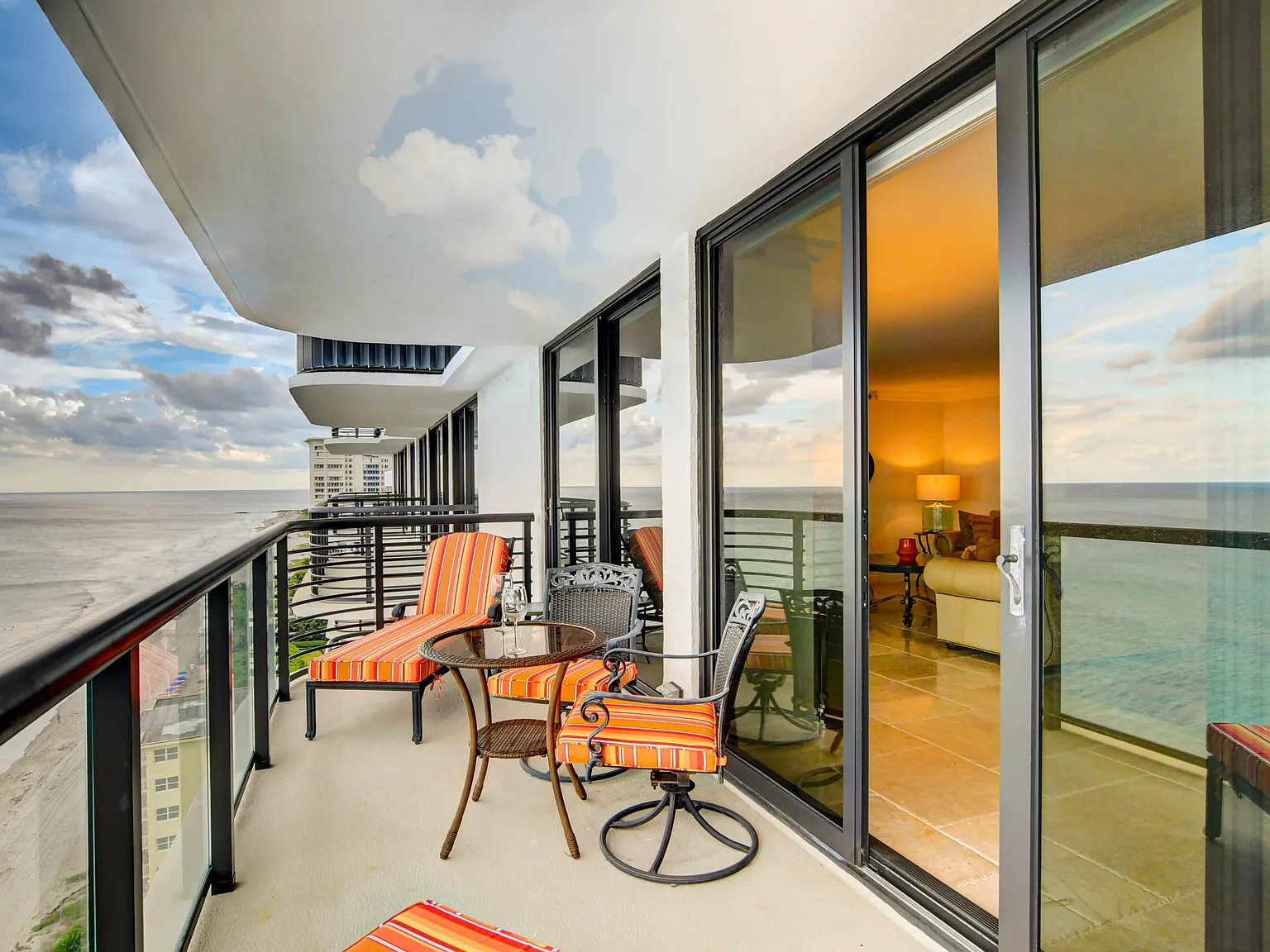 2 bed, 2.0 bath, 1728 sqft, $15,000 — Photo 4