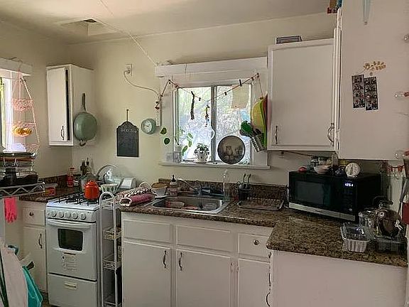 5th image of 608 E Angeleno Ave #A