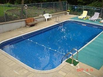 2nd image of 28 Linwood Dr