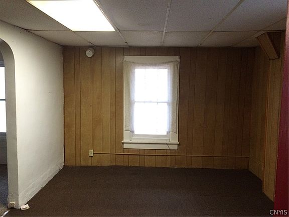 3rd image of 1110 Butternut St