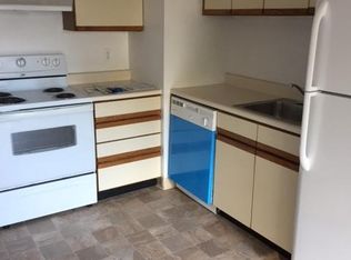 187 Hynes Ave, Groton, CT 06340