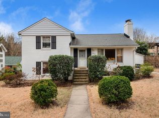 6302 Blackwood Rd, Bethesda, MD 20817