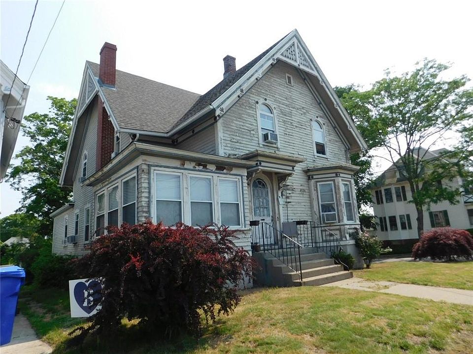 1st image of 214 Waterman Ave