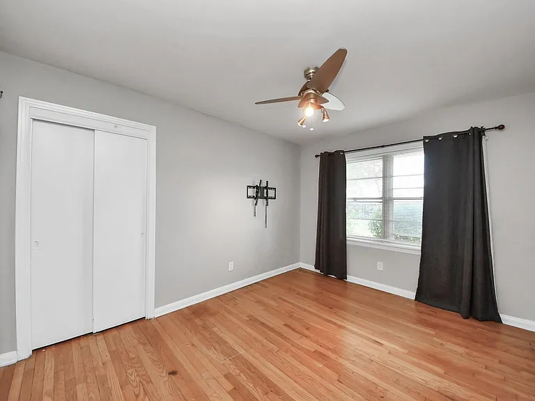 2601 Holly St — Photo 17