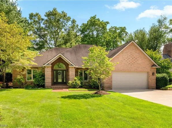 6 Auburn Ave SE, North Canton, OH 44709