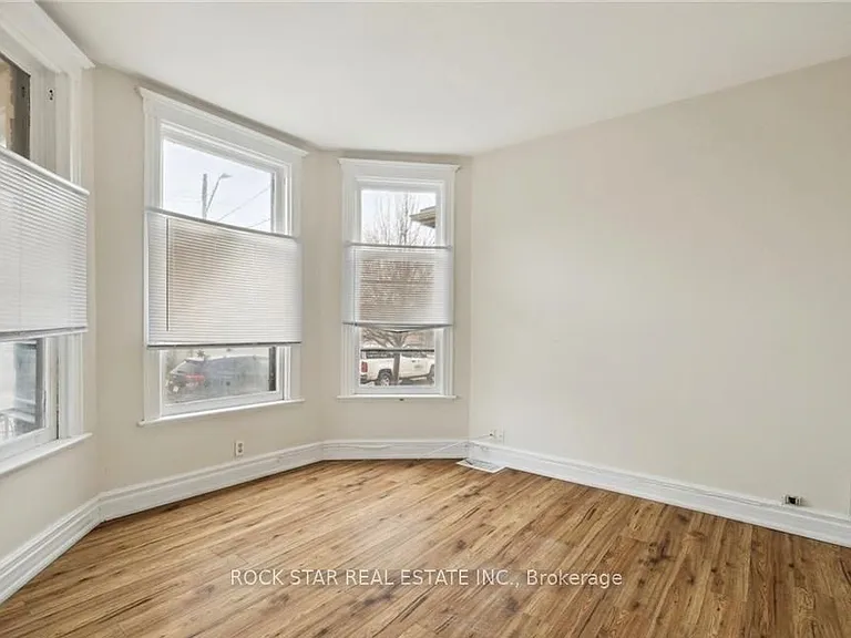 51 Smith Ave #MAIN — Photo 18