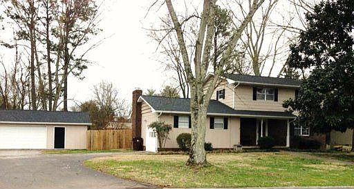 1st image of 7704 Sussex Cir