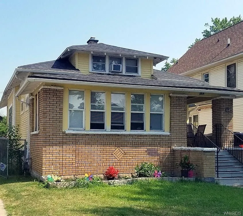 364 Lasalle Ave photo 1