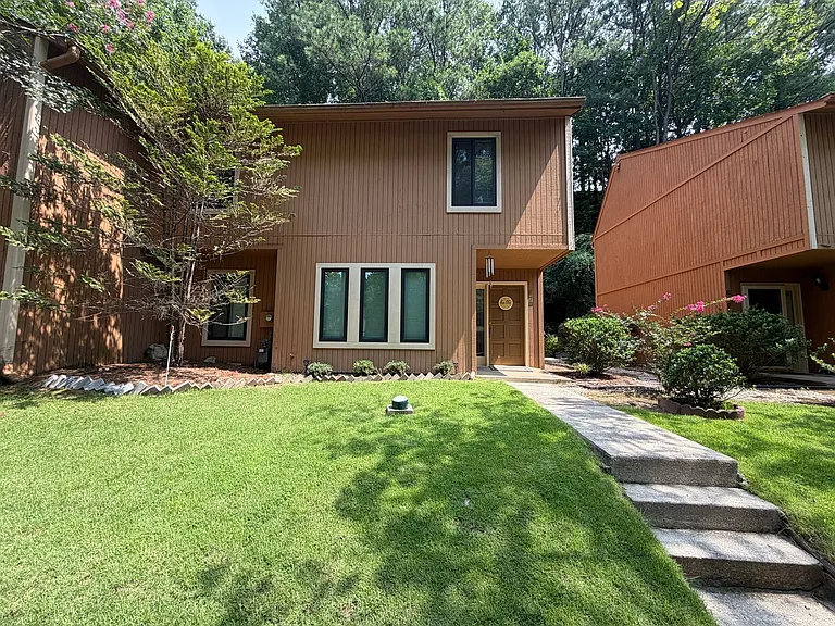 878 Lake Hollow Blvd SW — Photo 1