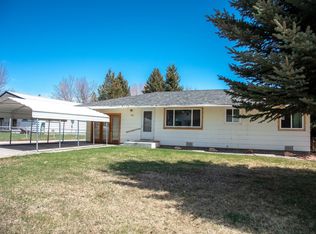 870 4th St, Meeker, CO 81641