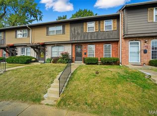 8776 Santa Bella Dr, Hazelwood, MO 63042