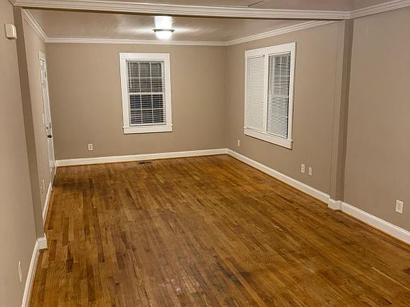 5th image of 4354 Pineview Dr