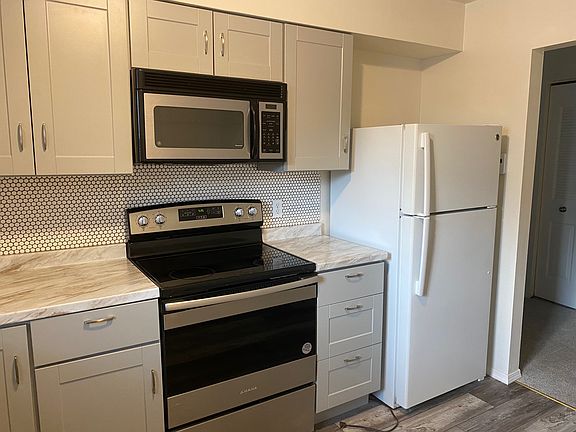 2nd image of 10 W Beale Ave #4