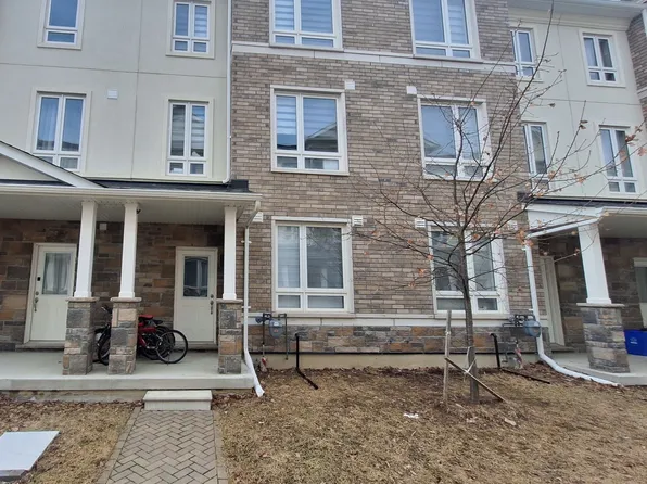 6 Massachusetts Ln, Markham, ON L6E 0V6