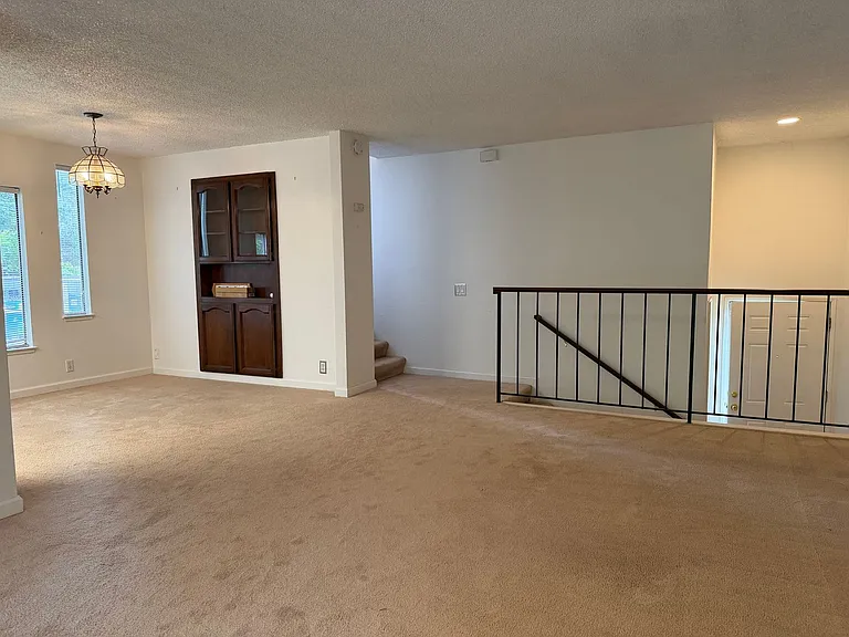7806 Wren Ln — Photo 9
