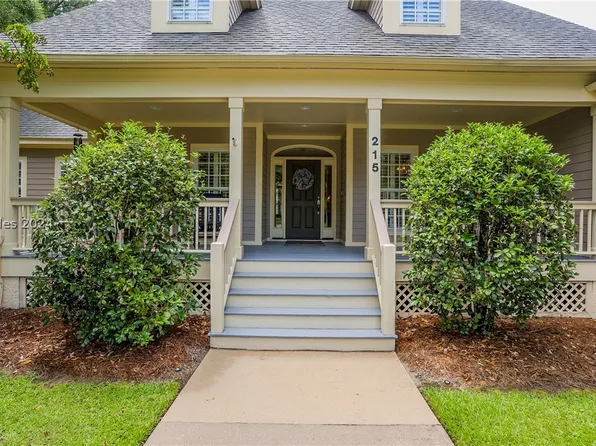 215 Old Plantation Dr W, Beaufort, SC 29907