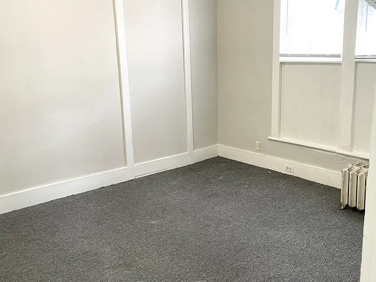 33 Harvard St #1 — Photo 3