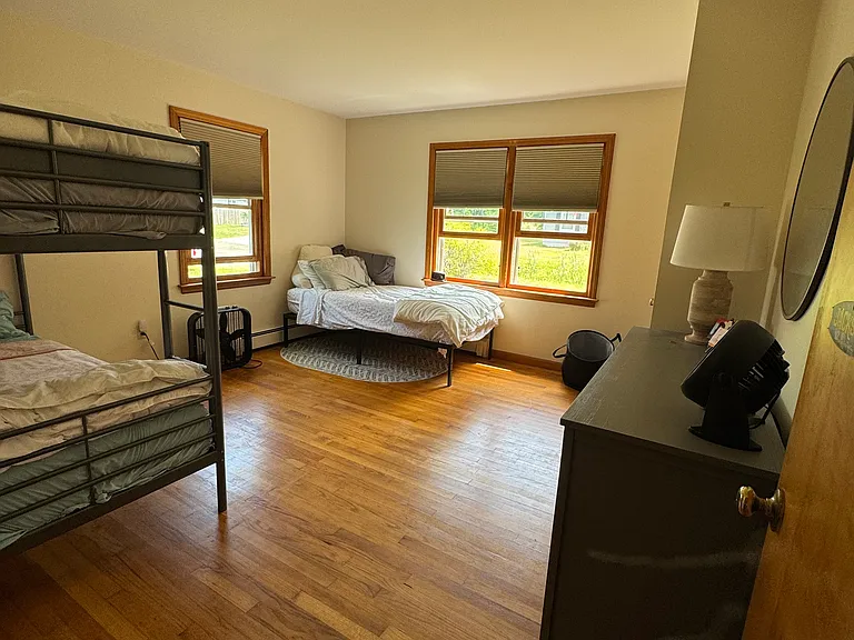 15 Iris Ave — Photo 12