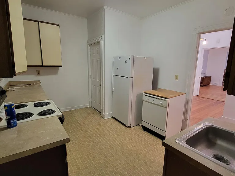 144 6th Ave #2 — Photo 8