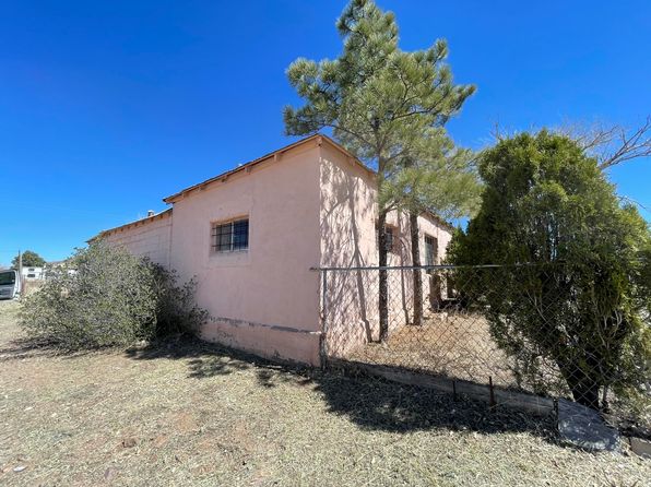 503 S Pine St, Magdalena, NM 87825