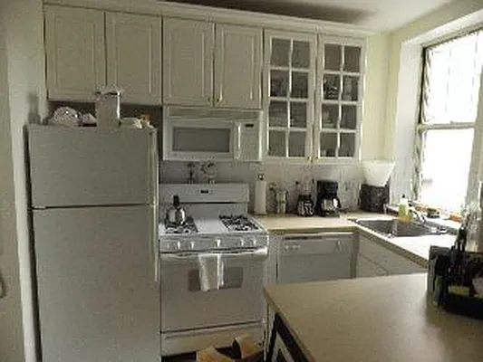 Rented by (Legacy) NY Quality Living Uptown | media 12