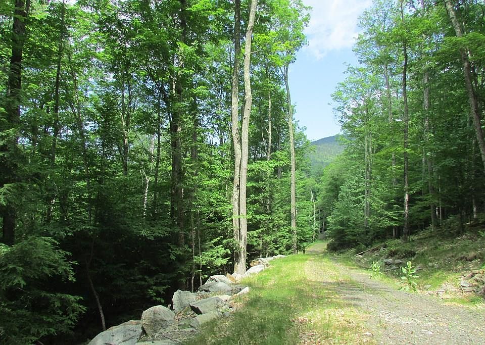 1st image of 14 Spread Eagle Way