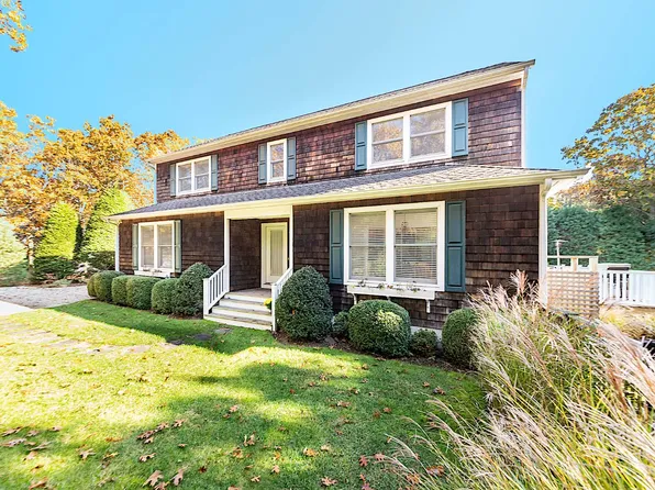 (undisclosed Address), East Hampton, NY 11937