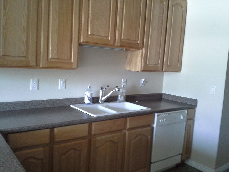1st image of 2215 W Samuel Dr
