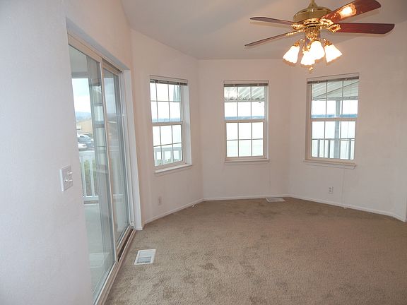 5th image of 2400 W Valley Pkwy Space 70