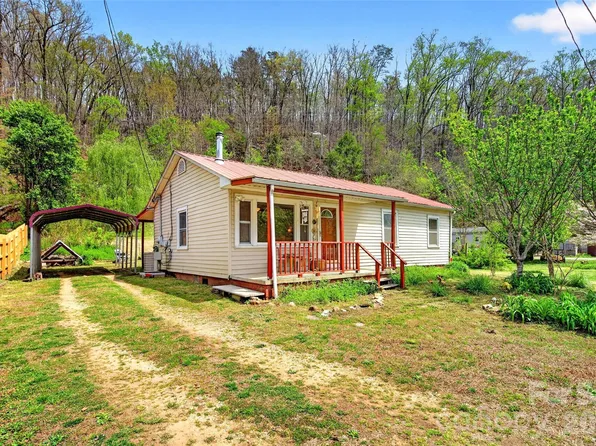 522 Old Us Highway 70 W, Old Fort, NC 28762