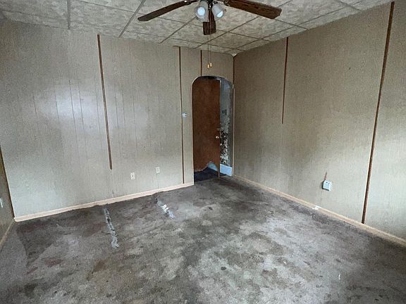 2nd image of 321 E Pine St