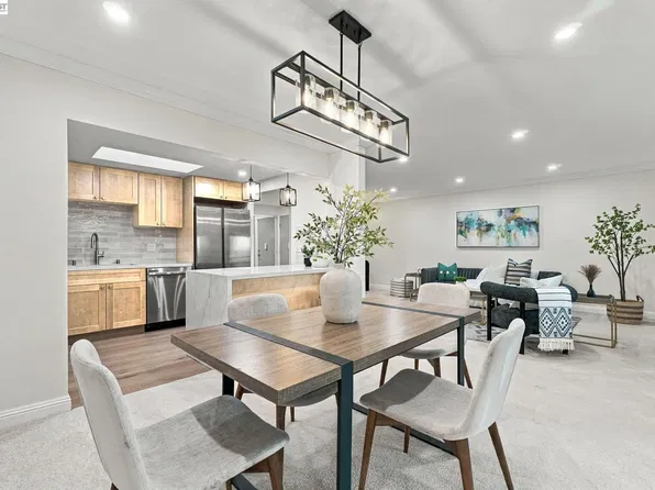 1413 Ptarmigan Dr APT 3, Walnut Creek, CA 94595