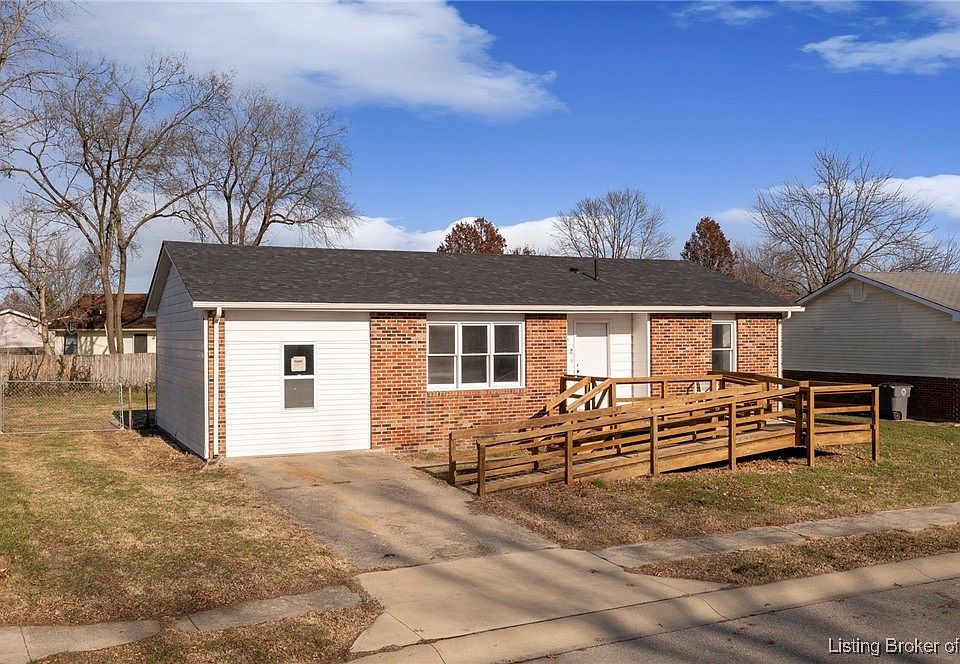 1st image of 1013 Dutchman Lane