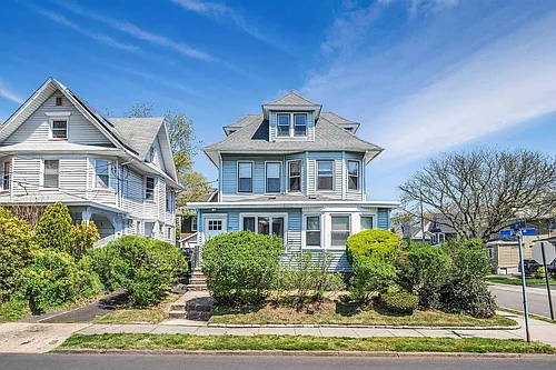 90 Union Ave #1 Photo 1
