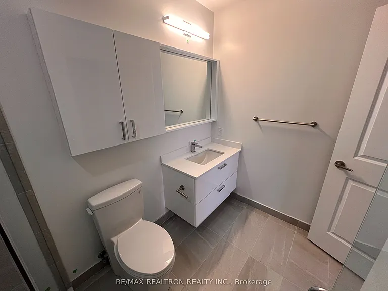30 Upper Mall Way #2108 — Photo 21