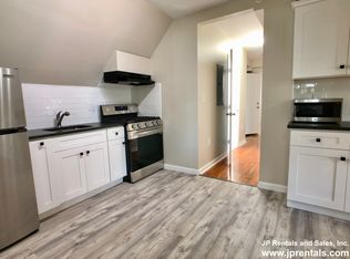 34 Evergreen St FLOOR 3, Jamaica Plain, MA 02130