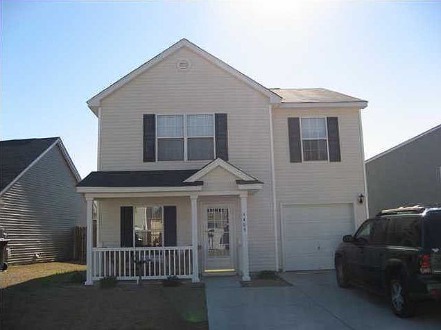 2nd image of 1405 Pinethicket Dr