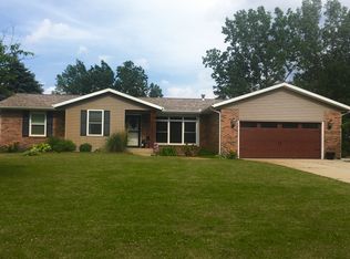 53096 Old Farm Rd, Elkhart, IN 46514