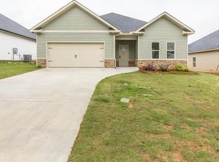 114 Garrett Ln, Bonaire, GA 31005