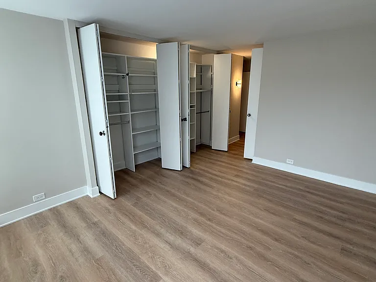 5445 N Sheridan Rd #501 — Photo 9