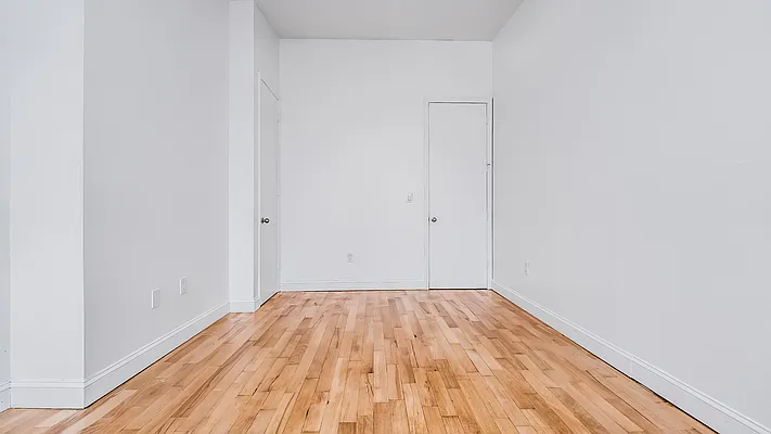 Rented by Nooklyn NYC LLC | media 13