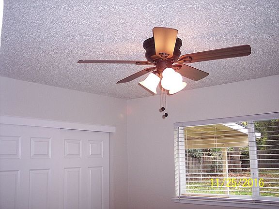 5th image of 9034 Polly Ave