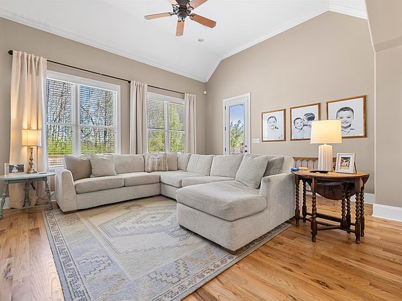 5th image of 1620 Tartan Ln