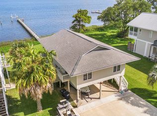 2468 Us Highway 98, Lanark Village, FL 32323